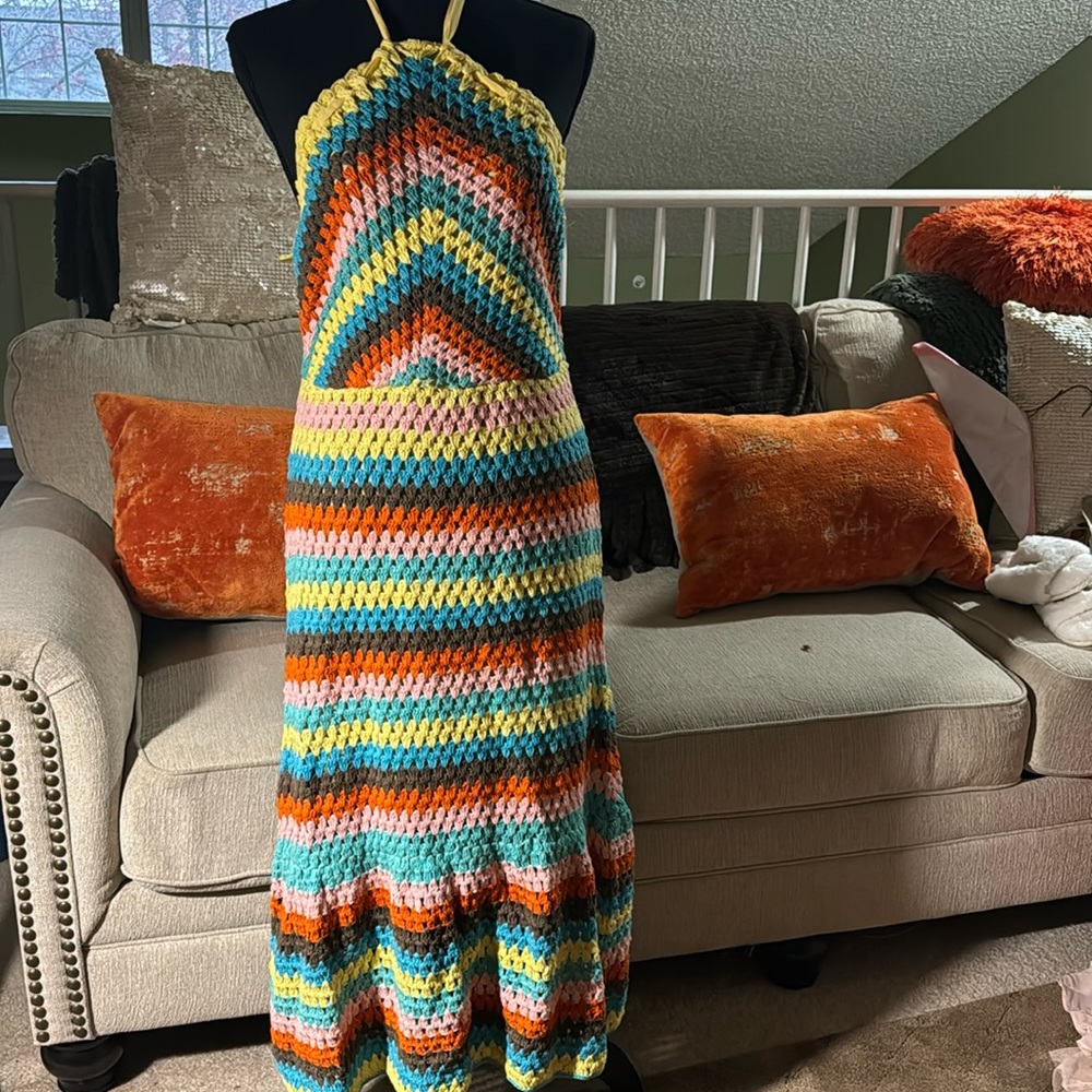 Crochet design long halter back dess